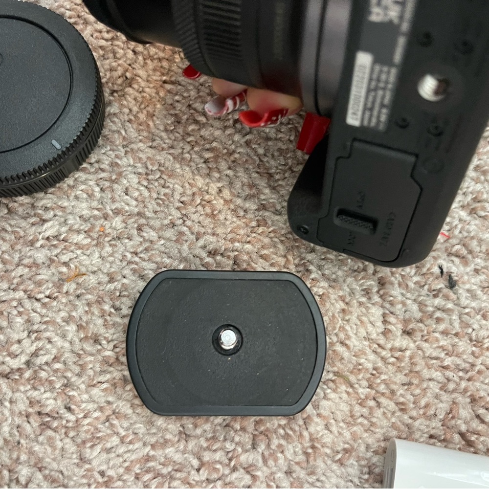 Canon Camera - Picture 11 of 17
